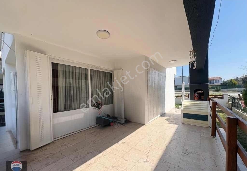 Kuşadası Pınarkent Sitesinde 4+1 Bahçeli Tripleks Villa |düşler Yakası Sahile 500 M | Yeni Tadilatl - Görsel 17