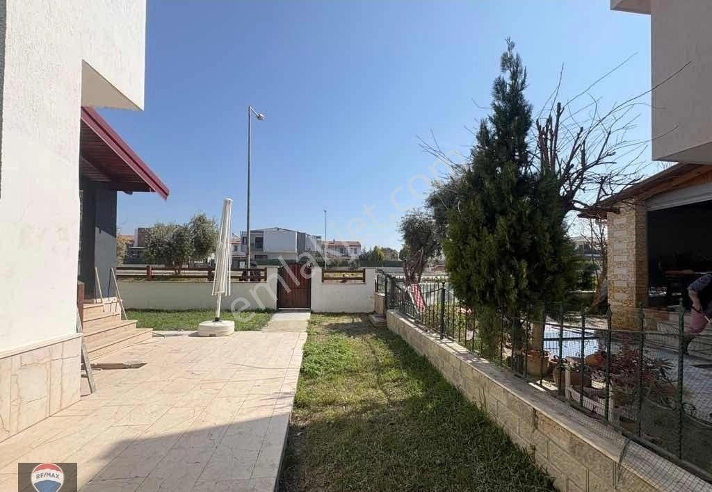 Kuşadası Pınarkent Sitesinde 4+1 Bahçeli Tripleks Villa |düşler Yakası Sahile 500 M | Yeni Tadilatl - Görsel 28