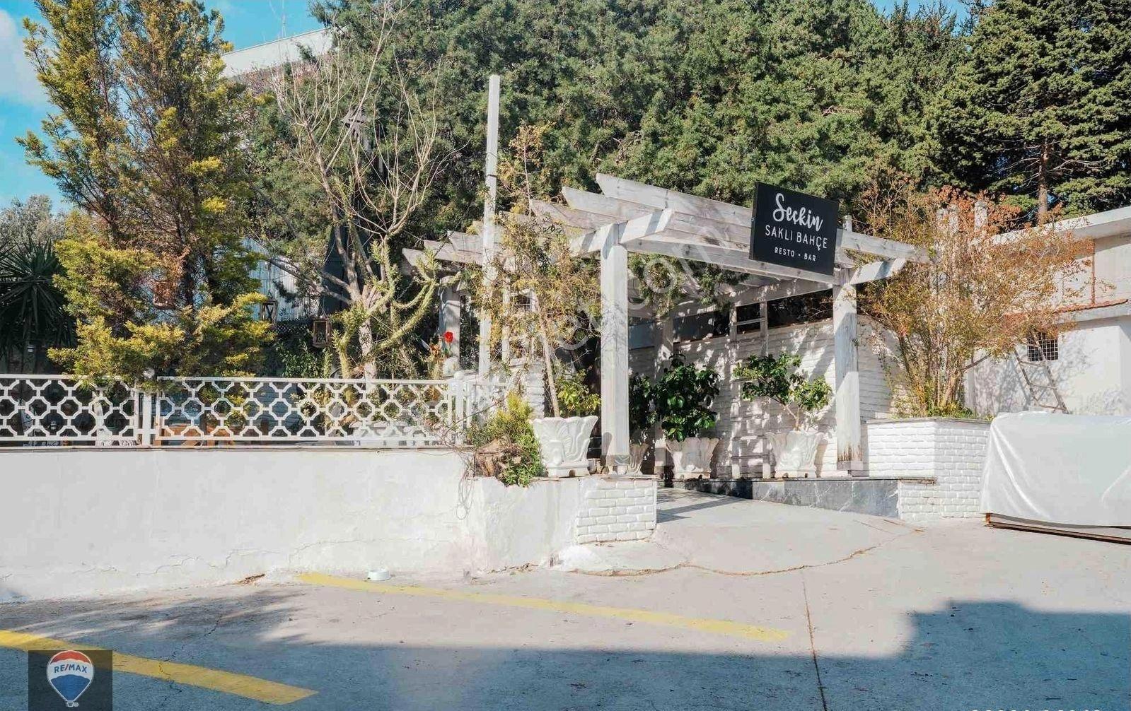 Muhteşem Deniz Manzaralı Seçkin Saklı Bahçe Resto Bar - Görsel 9