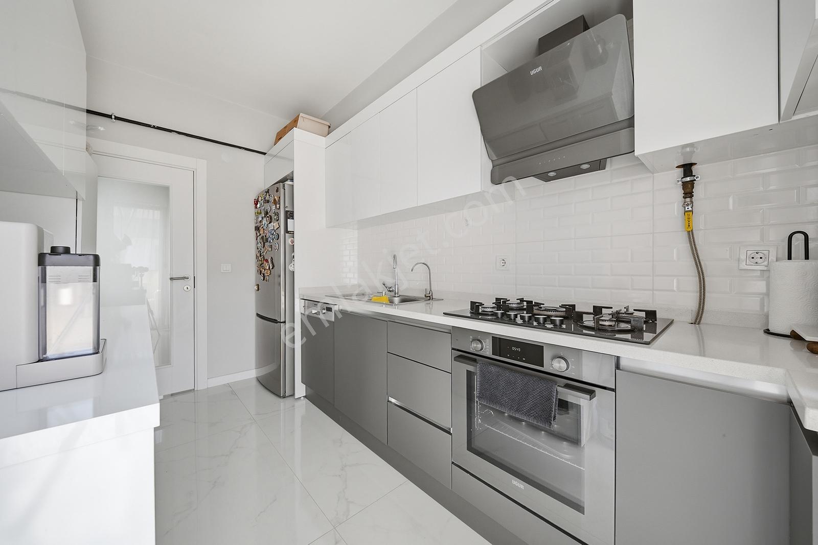 Portre Marmara'da | Balkonlu 2+1 Ankastreli Modern Satılık Daire - Görsel 5