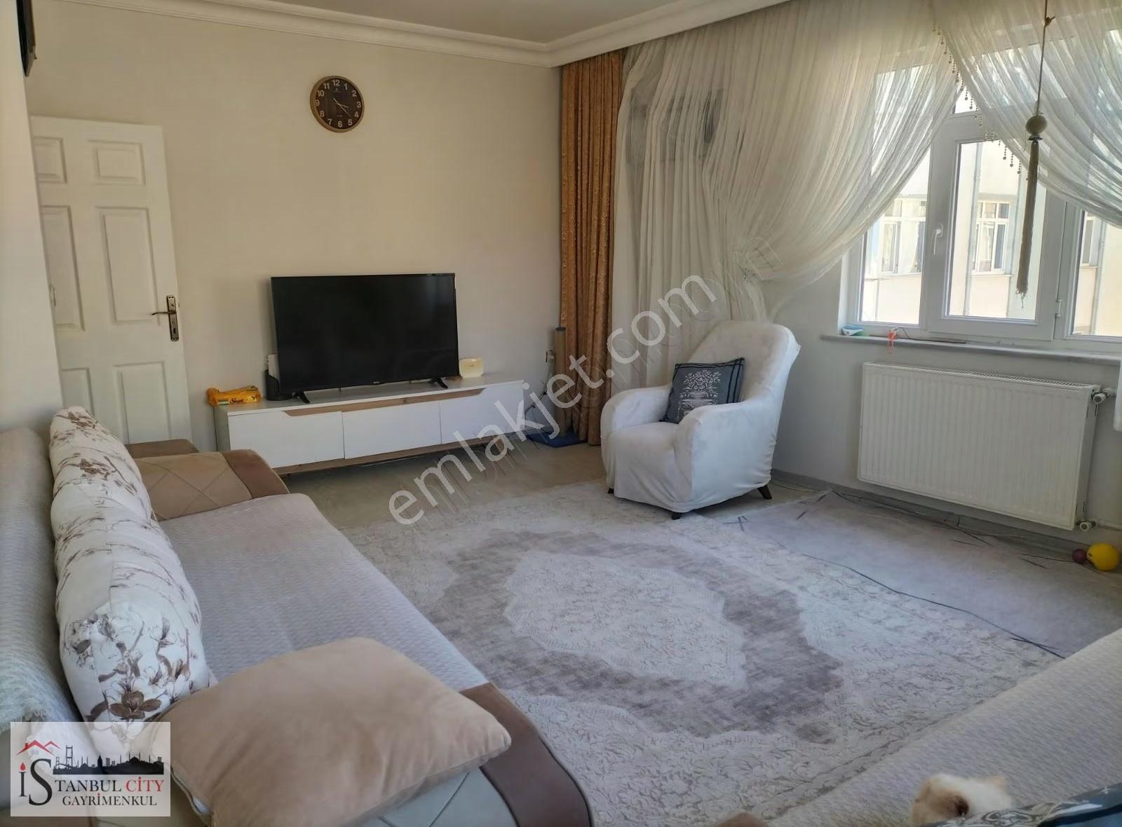 İstanbulcity Den Kirazlı Metreye Yakın Satılık Ara Kat 2+1 Daire - Görsel 2