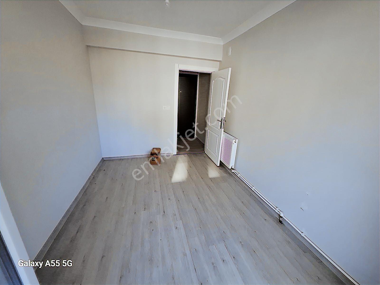 Cumhuriyet Parkına Yakın Kiralık Daire - Görsel 14
