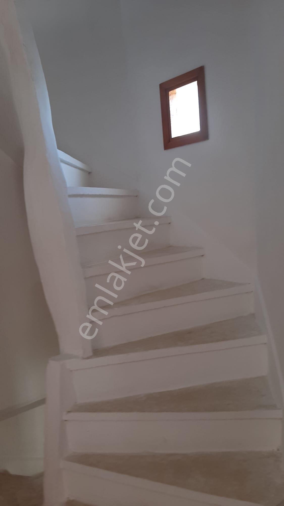 Didim’de Satılık Denize Yakın Triplex Yazlık Villa - Görsel 11
