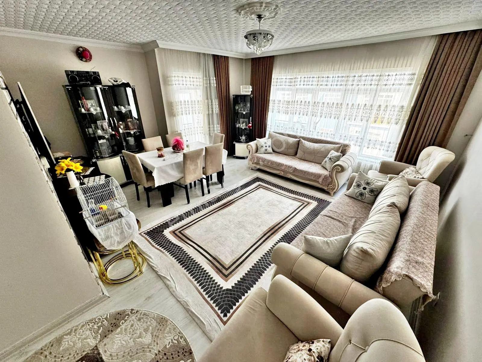 Demet Metro Yanı Bağımsız Slon Full Yaplı Acil Satılık 3+1 Daire