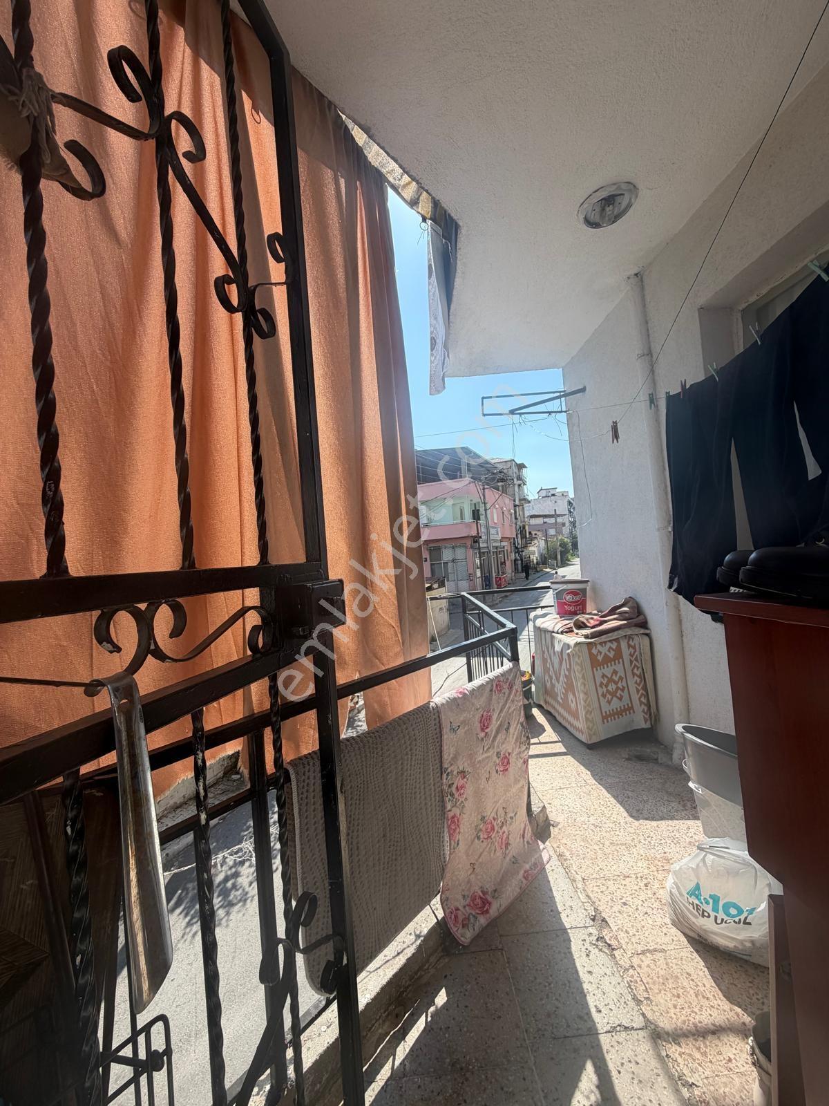 Demetten Kooperatif Evlerinde 2+1 Ara Kat, Kullanışlı Daire - Görsel 10