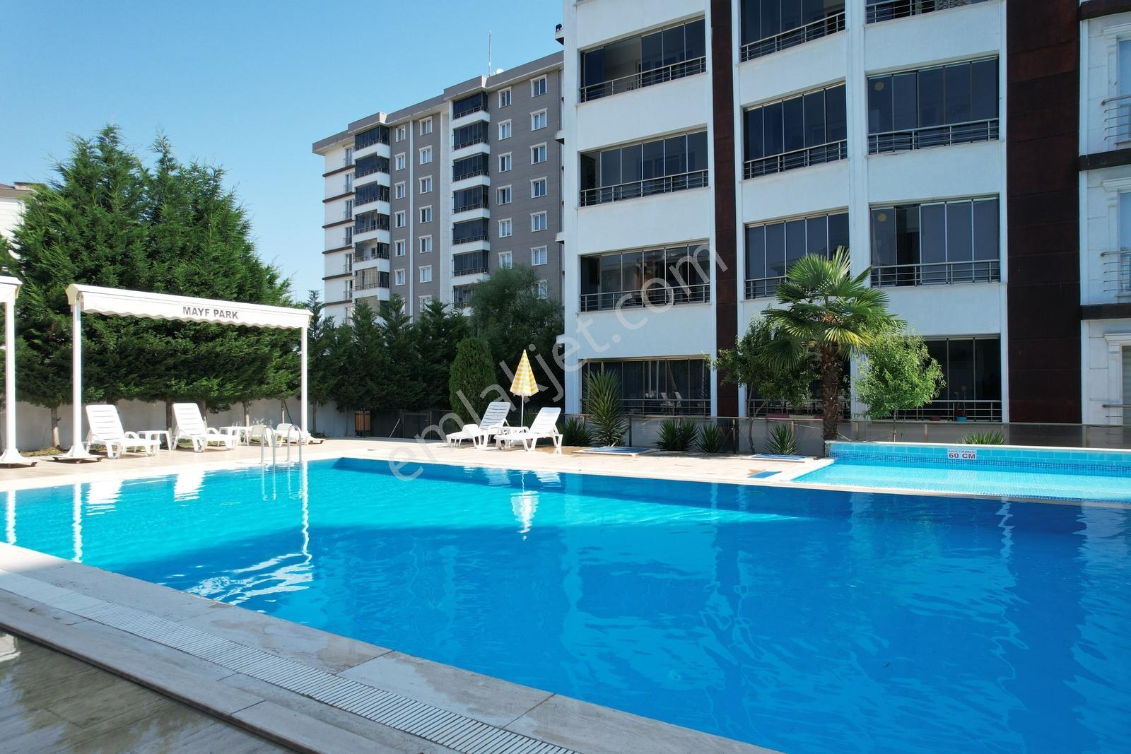 Çorlu Hürriyet Mah.2 Bloklu Site İçerisinde Satılık 3+1 Daire - Görsel 2