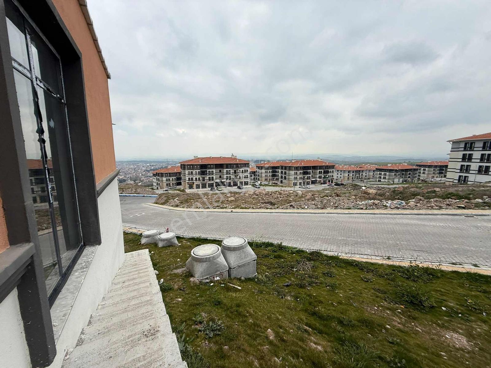 Anka Emlaktan 2.etapta A101 Yanında Kiralık Dükkan - Görsel 11