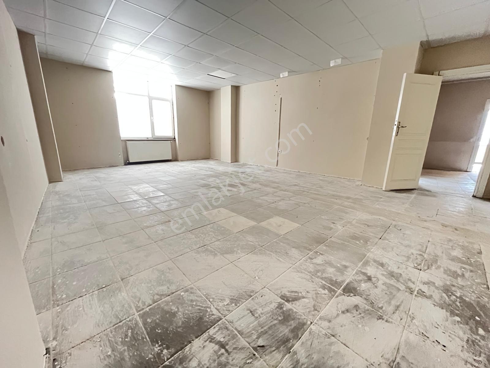 Loft'tnkemalpaşa Ma Kiralık Metrobüse Yakın4katlı 520m2 İş Yeri - Görsel 20