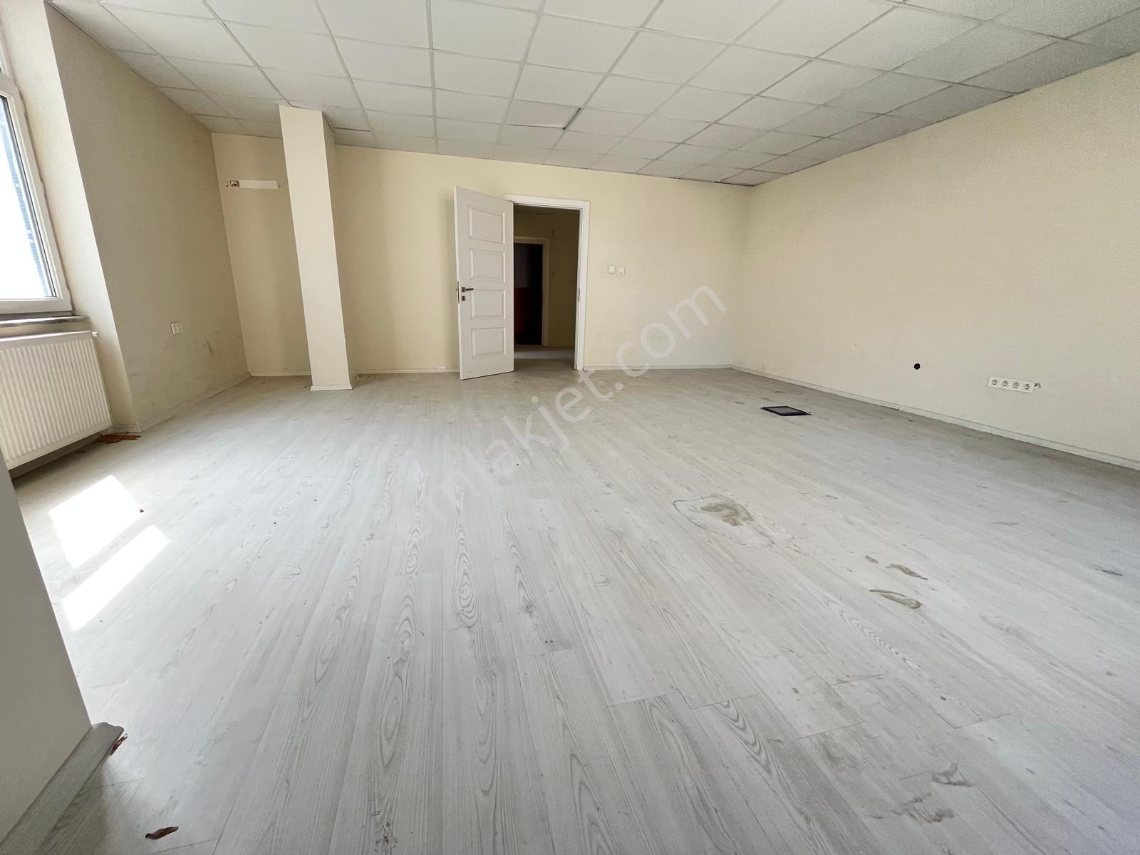 Loft'tnkemalpaşa Ma Kiralık Metrobüse Yakın4katlı 520m2 İş Yeri - Görsel 33