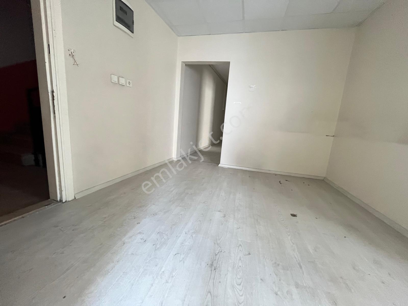 Loft'tnkemalpaşa Ma Kiralık Metrobüse Yakın4katlı 520m2 İş Yeri - Görsel 34