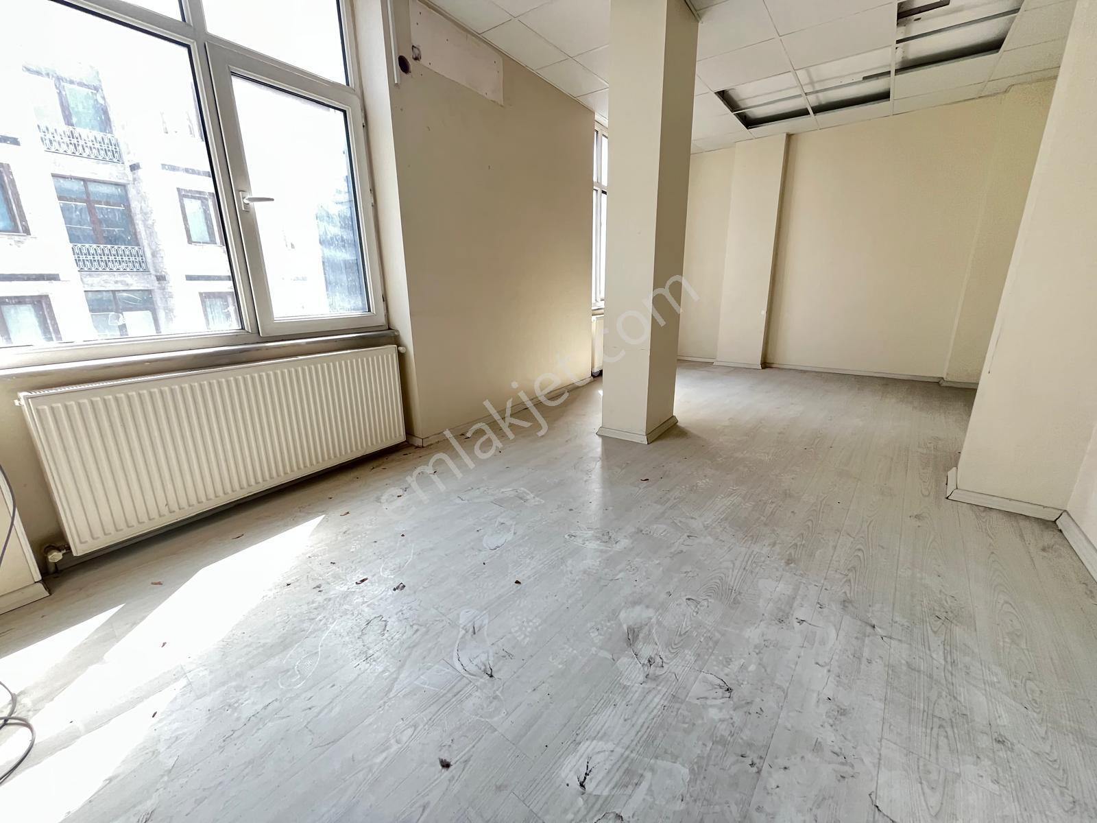 Loft'tnkemalpaşa Ma Kiralık Metrobüse Yakın4katlı 520m2 İş Yeri - Görsel 21