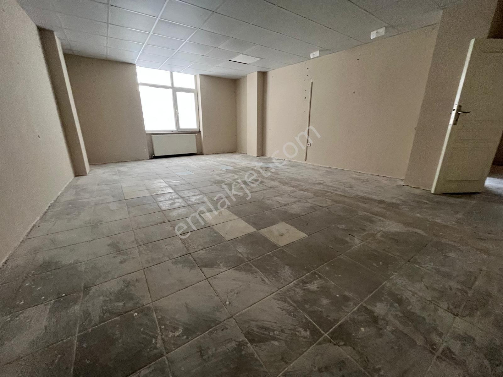 Loft'tnkemalpaşa Ma Kiralık Metrobüse Yakın4katlı 520m2 İş Yeri - Görsel 14
