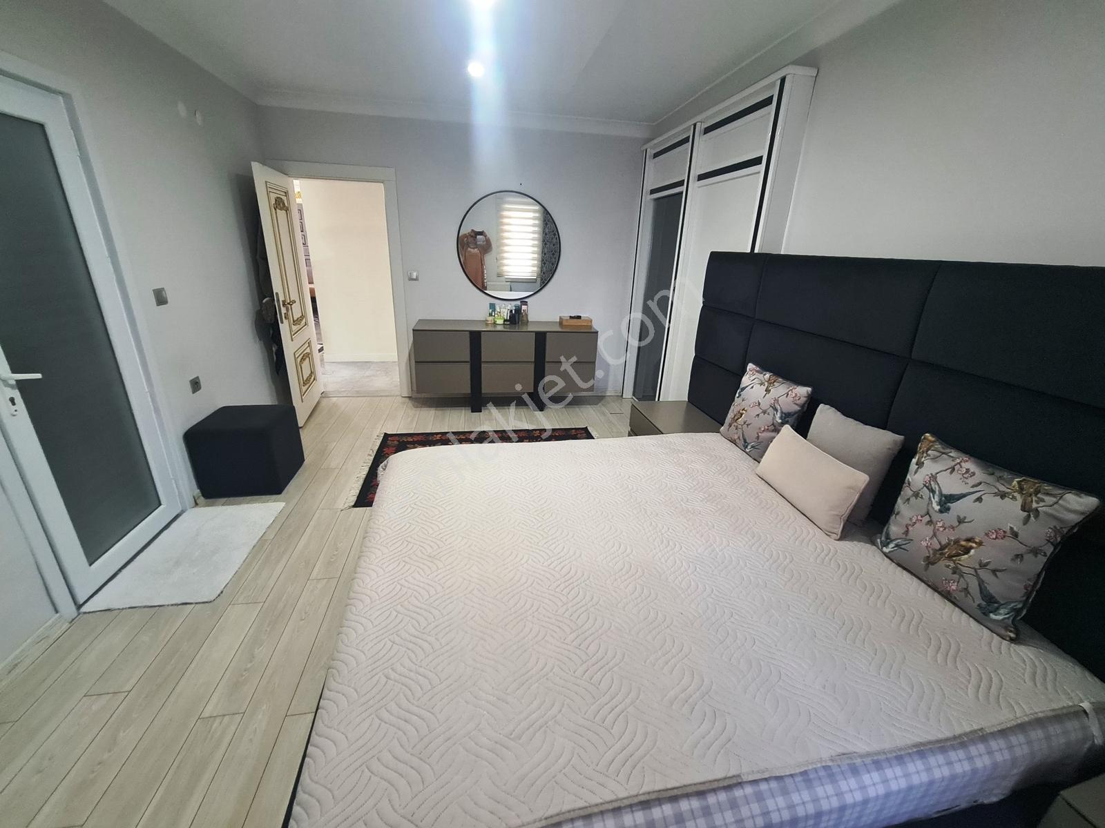 Ayyıldız Mh De 3 Katlı Kapalı Otopark-özel Yapım 7+2 Lüks Villa - Görsel 23