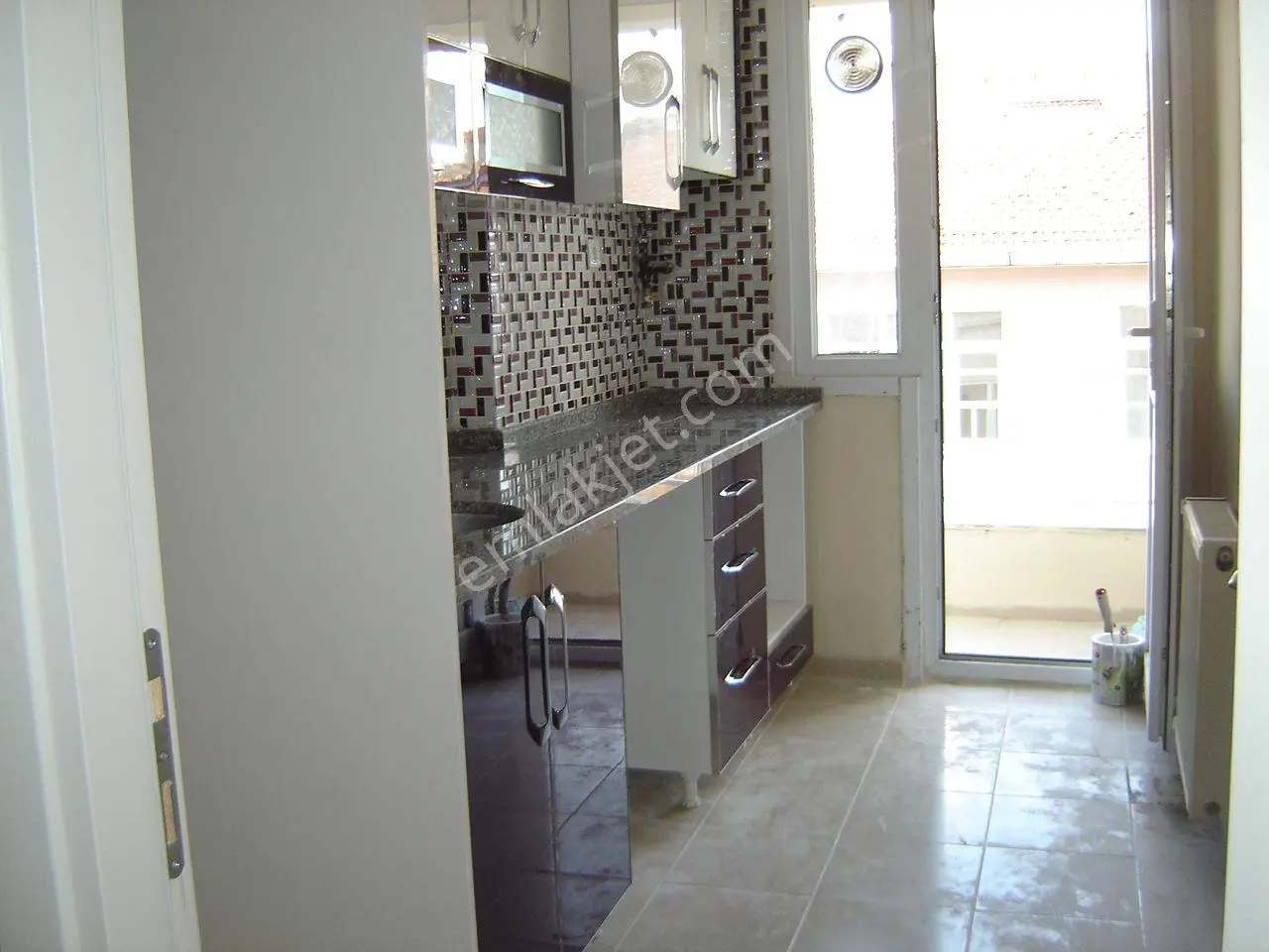 İstanbul House'dan Şirinevler Mah.'de Asansörlü 3+1 Daire - Görsel 4