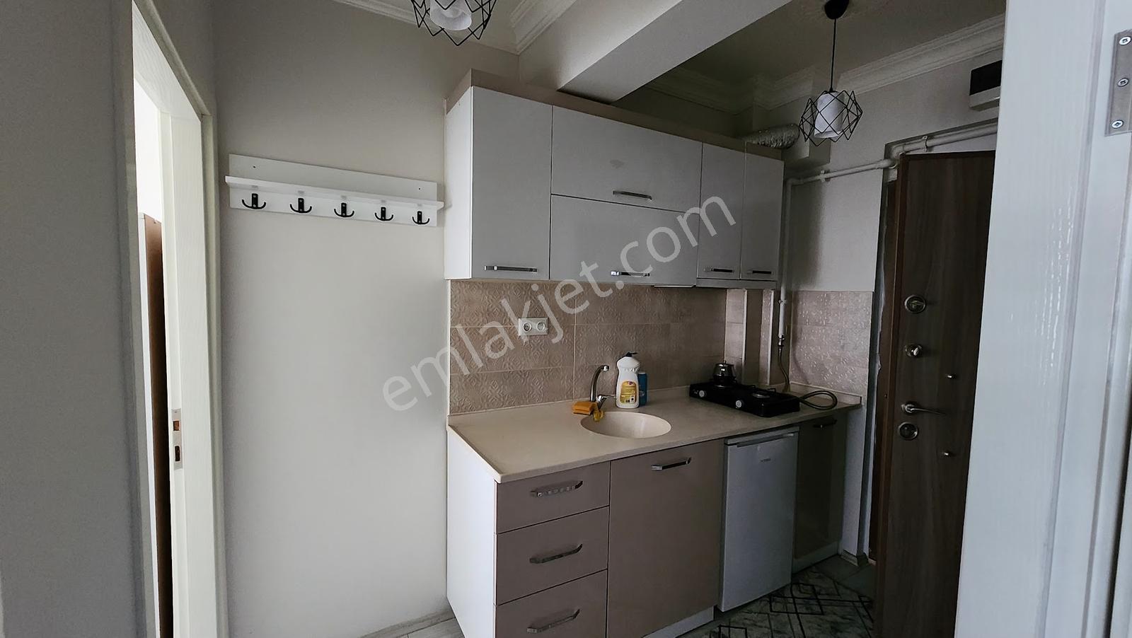 Yeni Sağlık Müdürlüğü Yakını 1+1 Eşyalı - Görsel 3