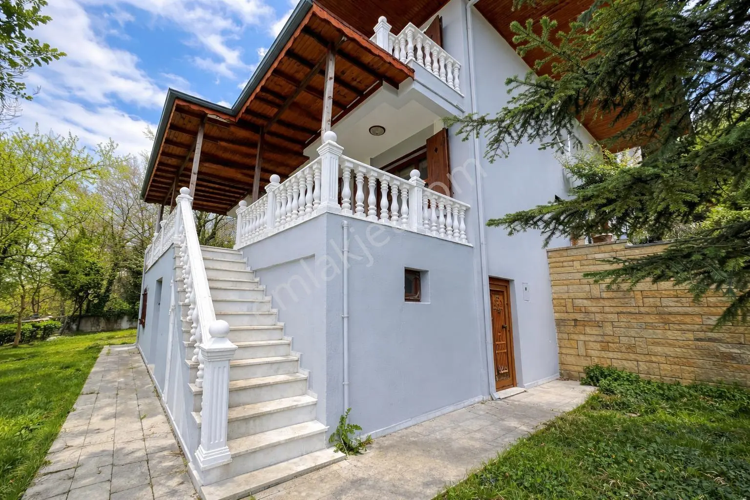 Sapanca Yanık'ta Göl Manzaralı 2845 Metre²arsa İçinde Lüx Villa! - Görsel 2