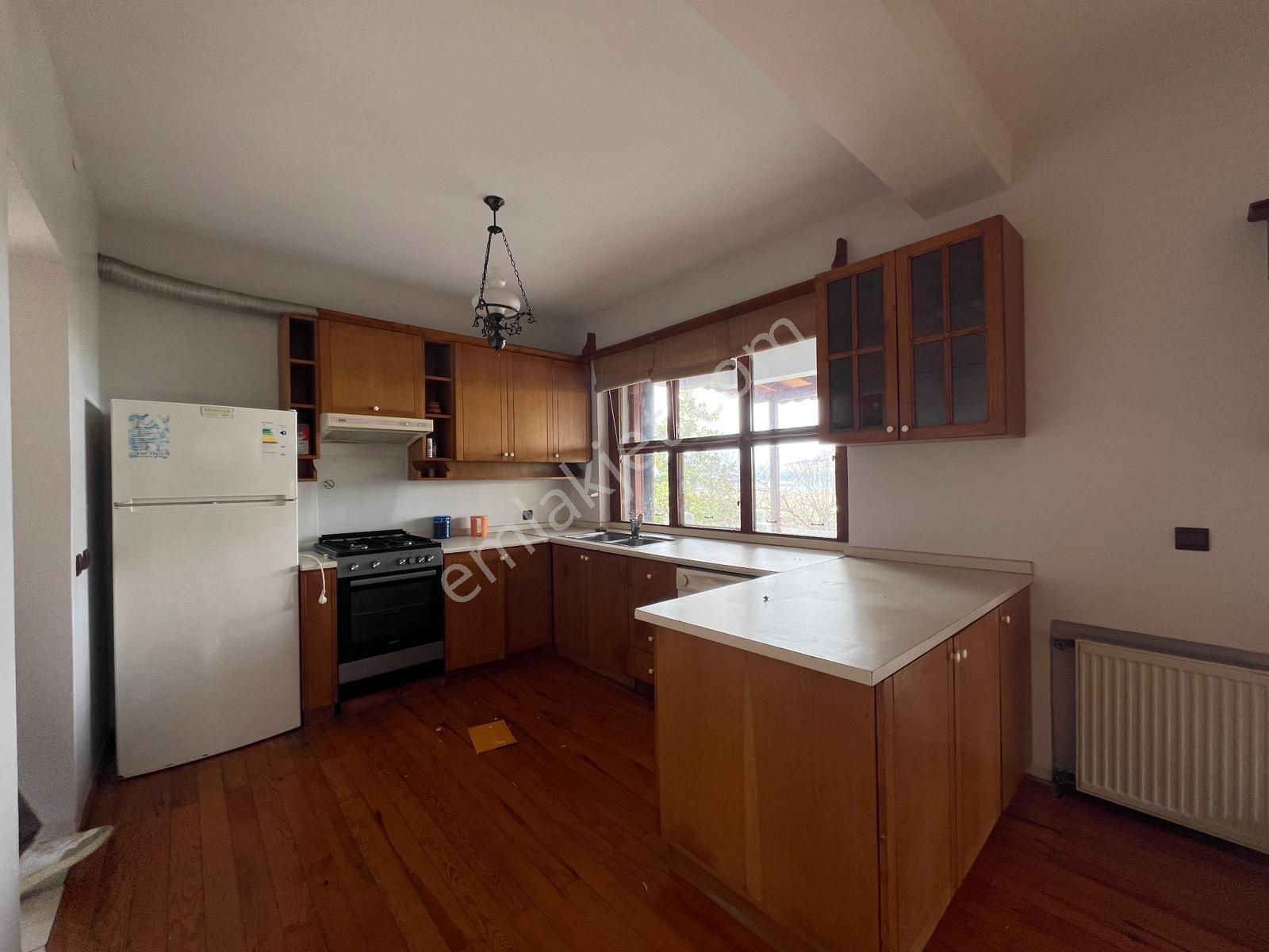 Sapanca Yanık'ta Göl Manzaralı 2845 Metre²arsa İçinde Lüx Villa! - Görsel 15