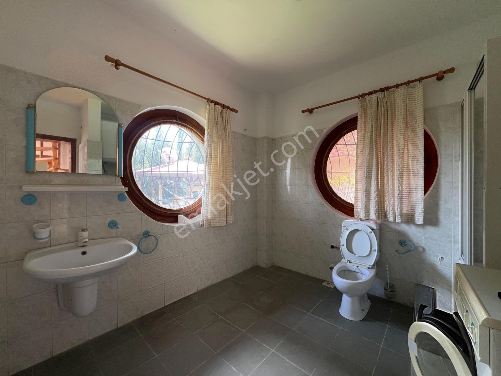 Sapanca Yanık'ta Göl Manzaralı 2845 Metre²arsa İçinde Lüx Villa! - Görsel 27
