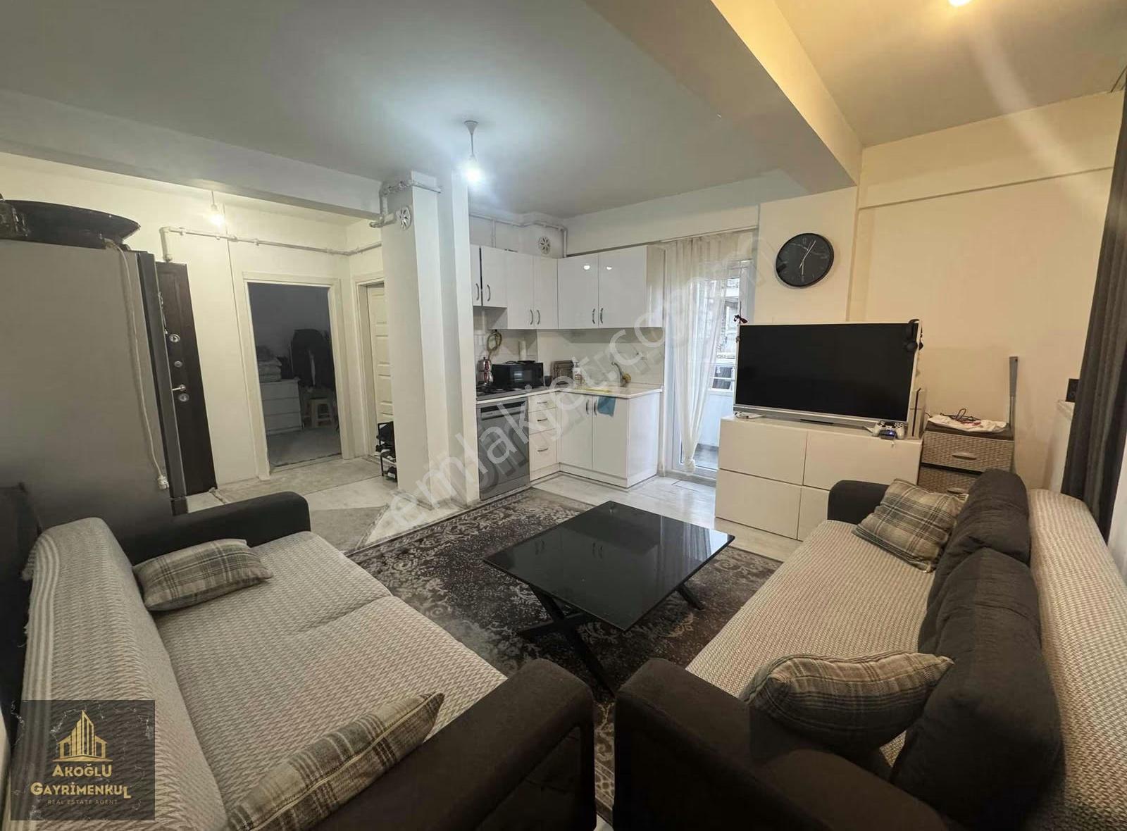 Toplu Konut Bulvarına Cephe Satılık 1+1 Fırsatı!