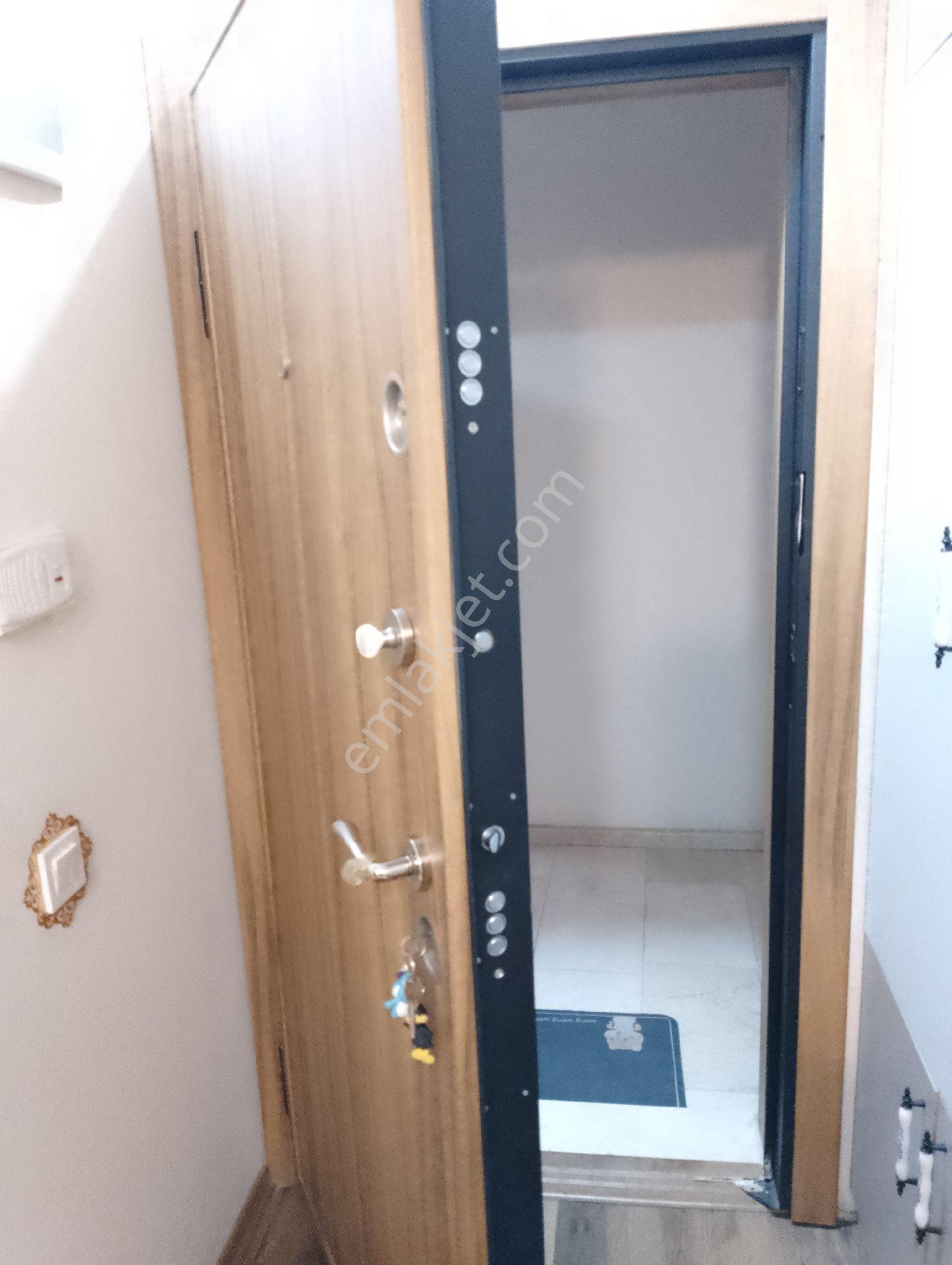 Hamidiye Mah. İskanlı 2+1 Yeni Binada Çift Banyo+doğ Gaz+güneş Enerjisi - Görsel 18