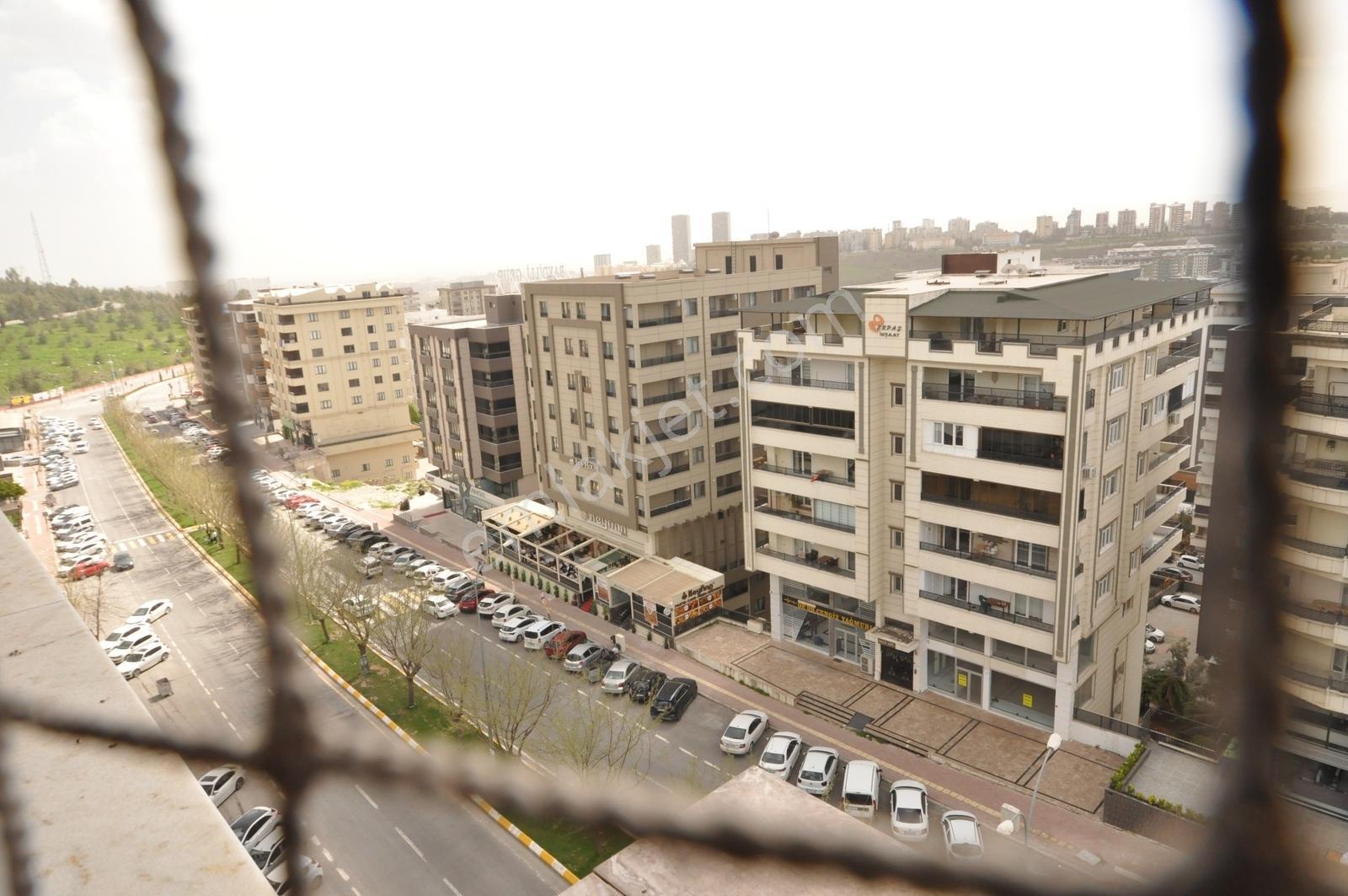 Coldwell Banker'dan Güzelşehirde Eşyalı 200 M2 2+1 Daire - Görsel 32