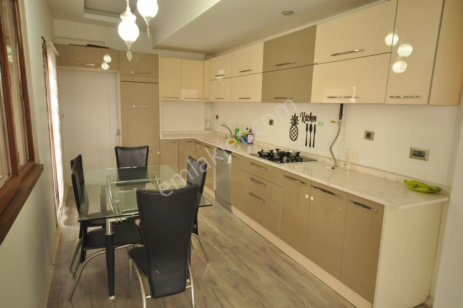 Coldwell Banker'dan Güzelşehirde Eşyalı 200 M2 2+1 Daire - Görsel 30
