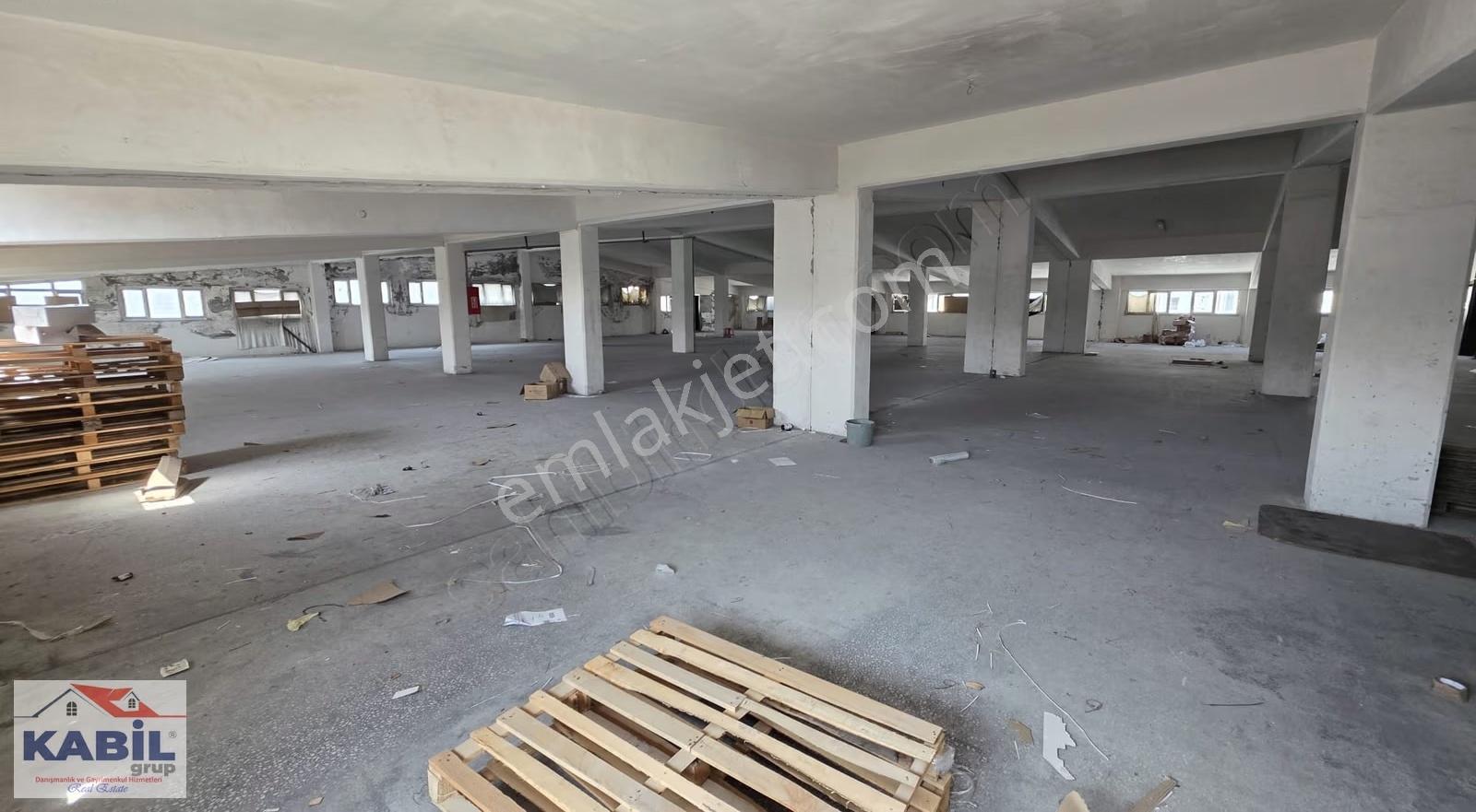 Beylikdüzü O.s.b.bakırcılar Sanayi Kiralık 1.250m² Çatı Kat Depo - Görsel 6
