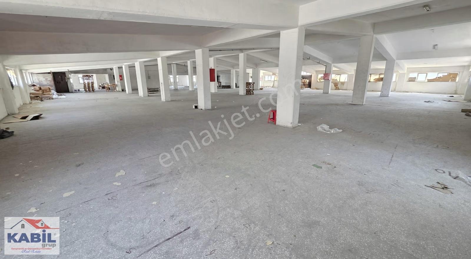 Beylikdüzü O.s.b.bakırcılar Sanayi Kiralık 1.250m² Çatı Kat Depo - Görsel 13