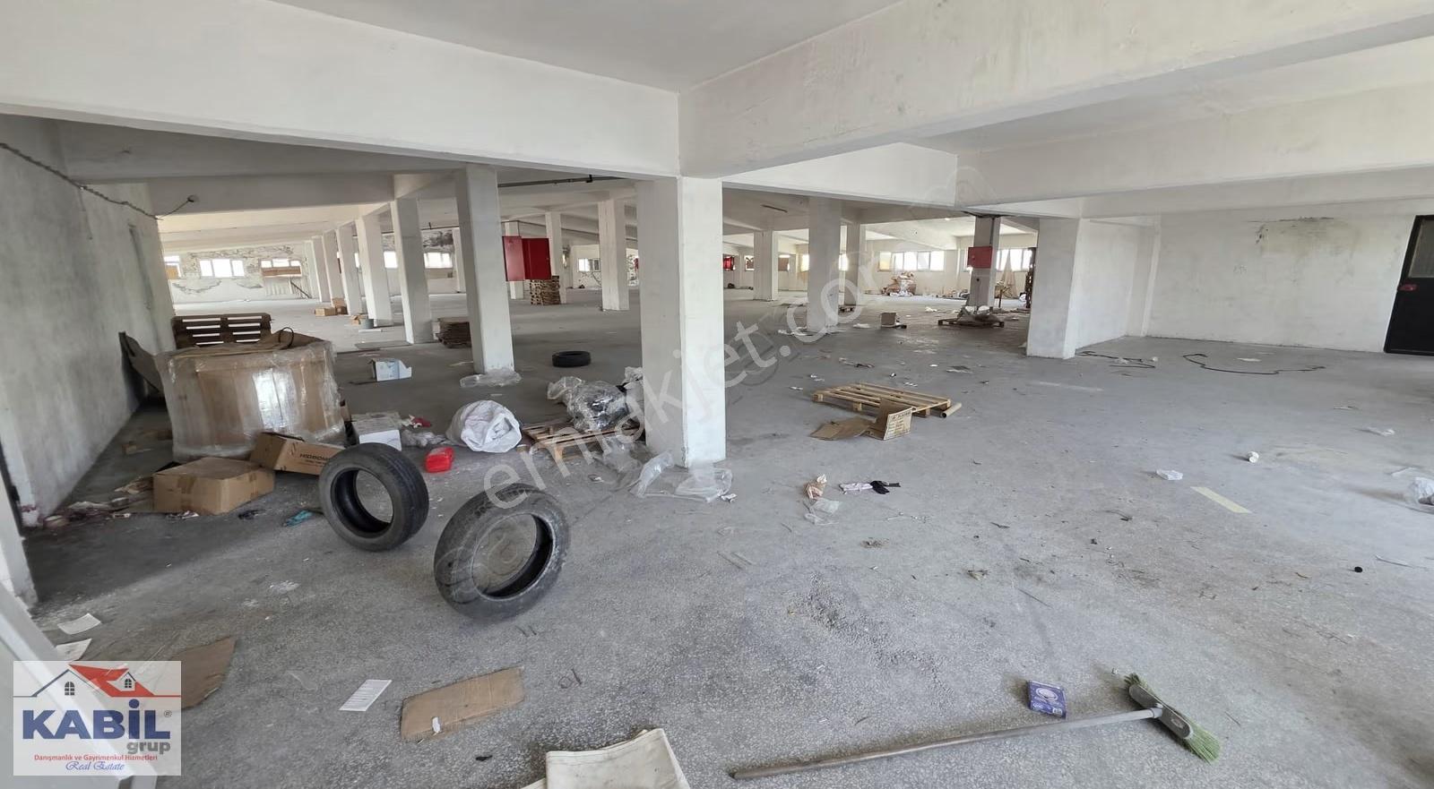 Beylikdüzü O.s.b.bakırcılar Sanayi Kiralık 1.250m² Çatı Kat Depo - Görsel 11