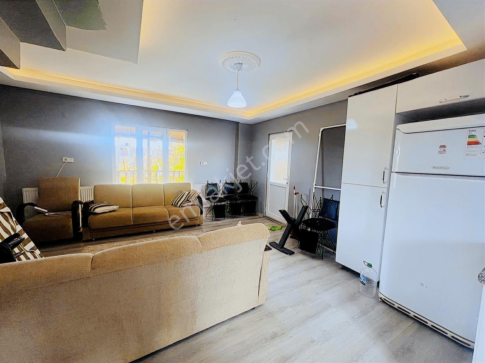 Re/max Kıyı ' Dan 3+1 Müstakil Geniş Bahçeli , Eksiksiz Villa ! - Görsel 3