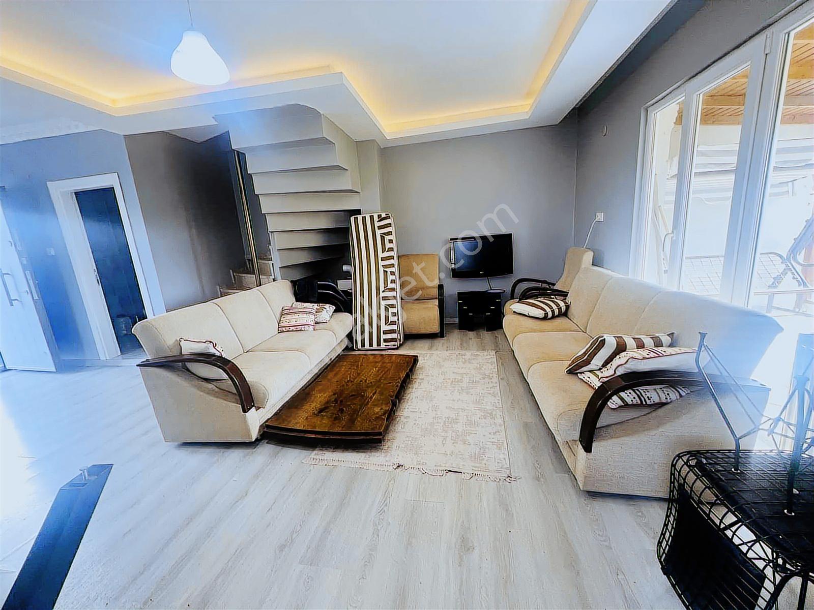 Re/max Kıyı ' Dan 3+1 Müstakil Geniş Bahçeli , Eksiksiz Villa ! - Görsel 4