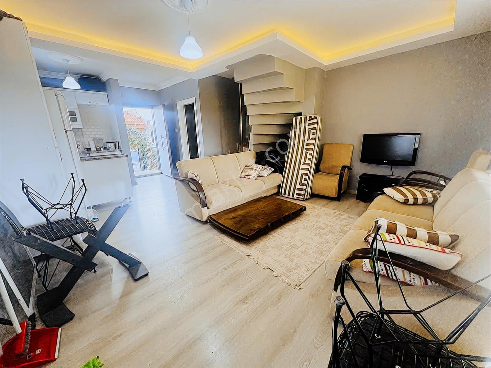 Re/max Kıyı ' Dan 3+1 Müstakil Geniş Bahçeli , Eksiksiz Villa ! - Görsel 19