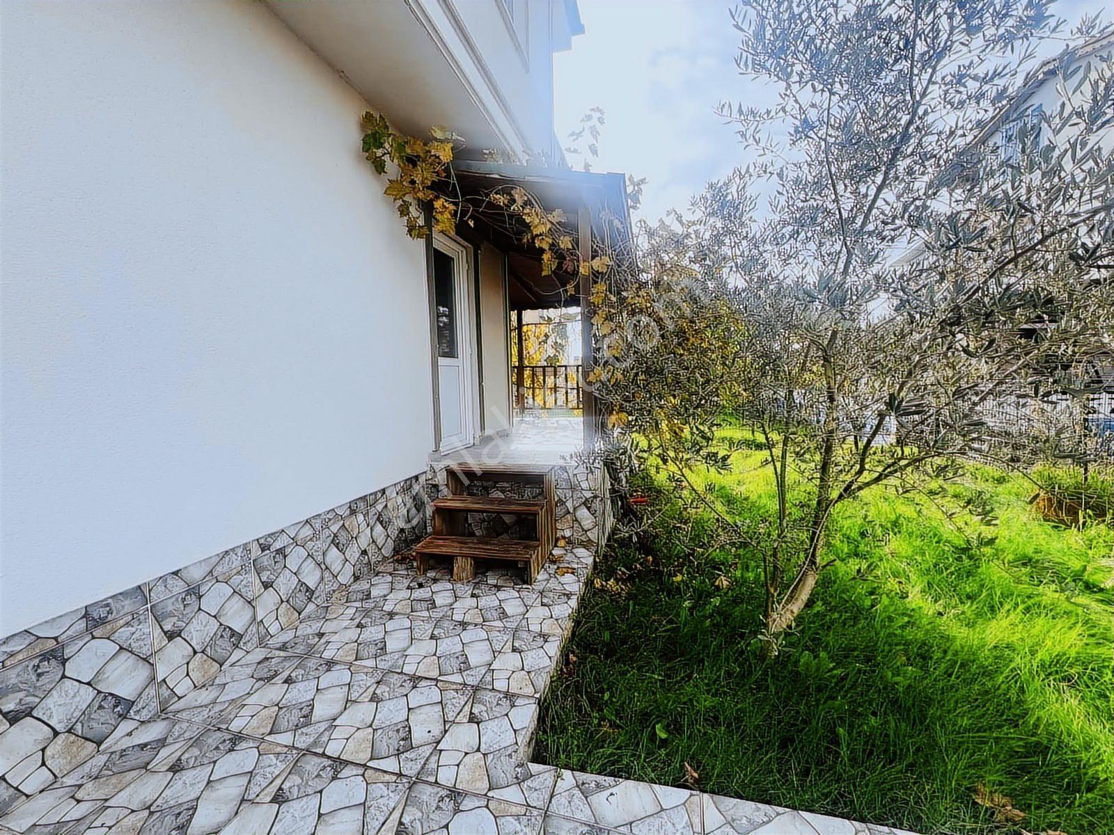 Re/max Kıyı ' Dan 3+1 Müstakil Geniş Bahçeli , Eksiksiz Villa ! - Görsel 14