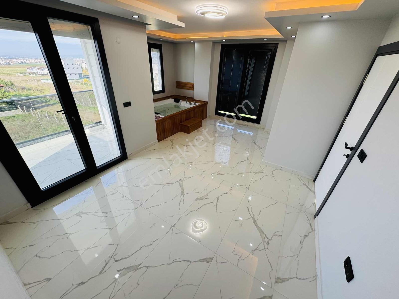 Re/max Kıyı ' Dan Satılık Saunalı Jakuzili Akıllı Müstakil Villa - Görsel 4