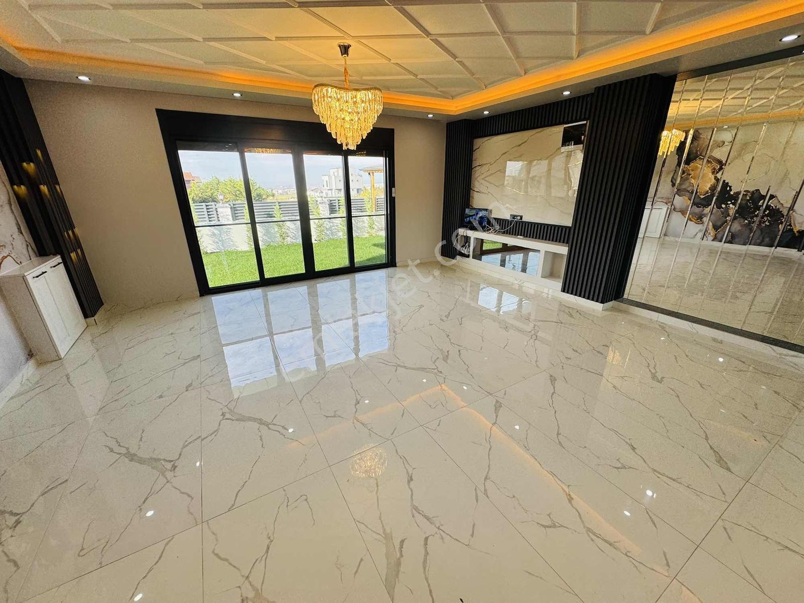 Re/max Kıyı ' Dan Satılık Saunalı Jakuzili Akıllı Müstakil Villa - Görsel 7