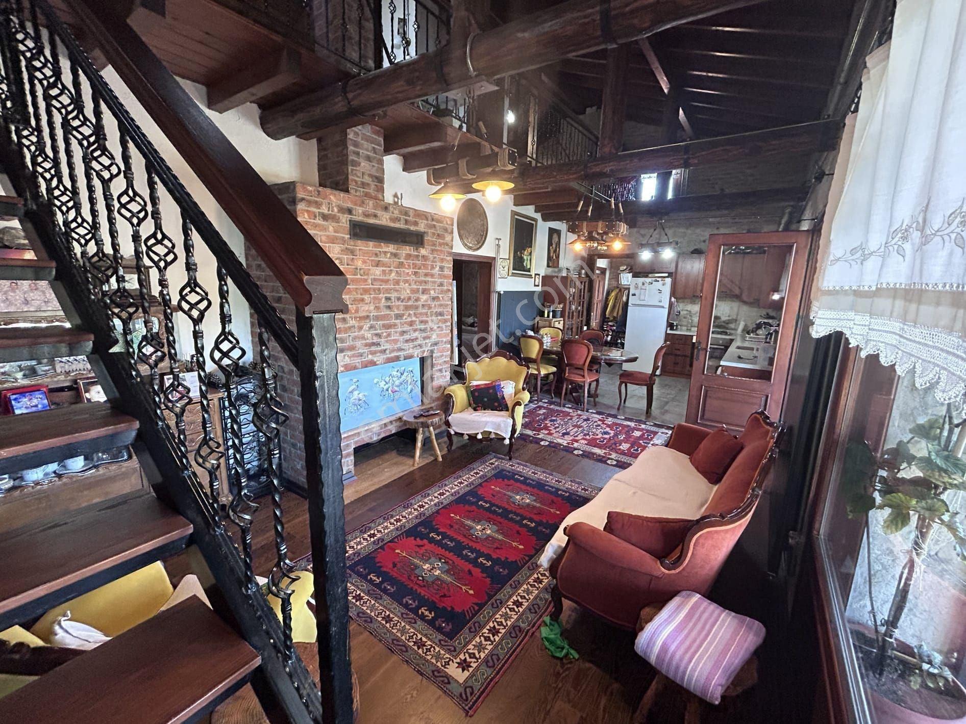 Satılık Kuşadası Kirazlı Köyünde 1.000 M² Arsa İçinde Taş Villa.. - Görsel 21