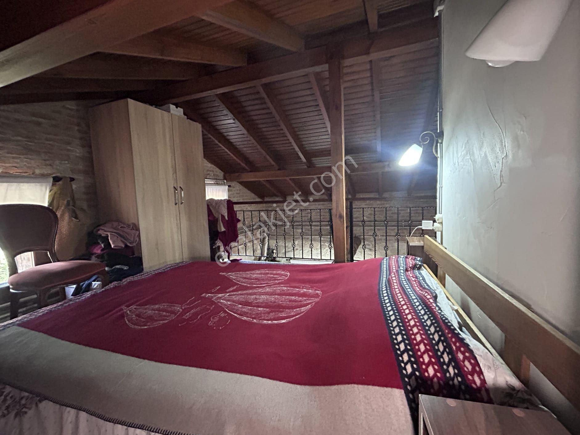 Satılık Kuşadası Kirazlı Köyünde 1.000 M² Arsa İçinde Taş Villa.. - Görsel 13