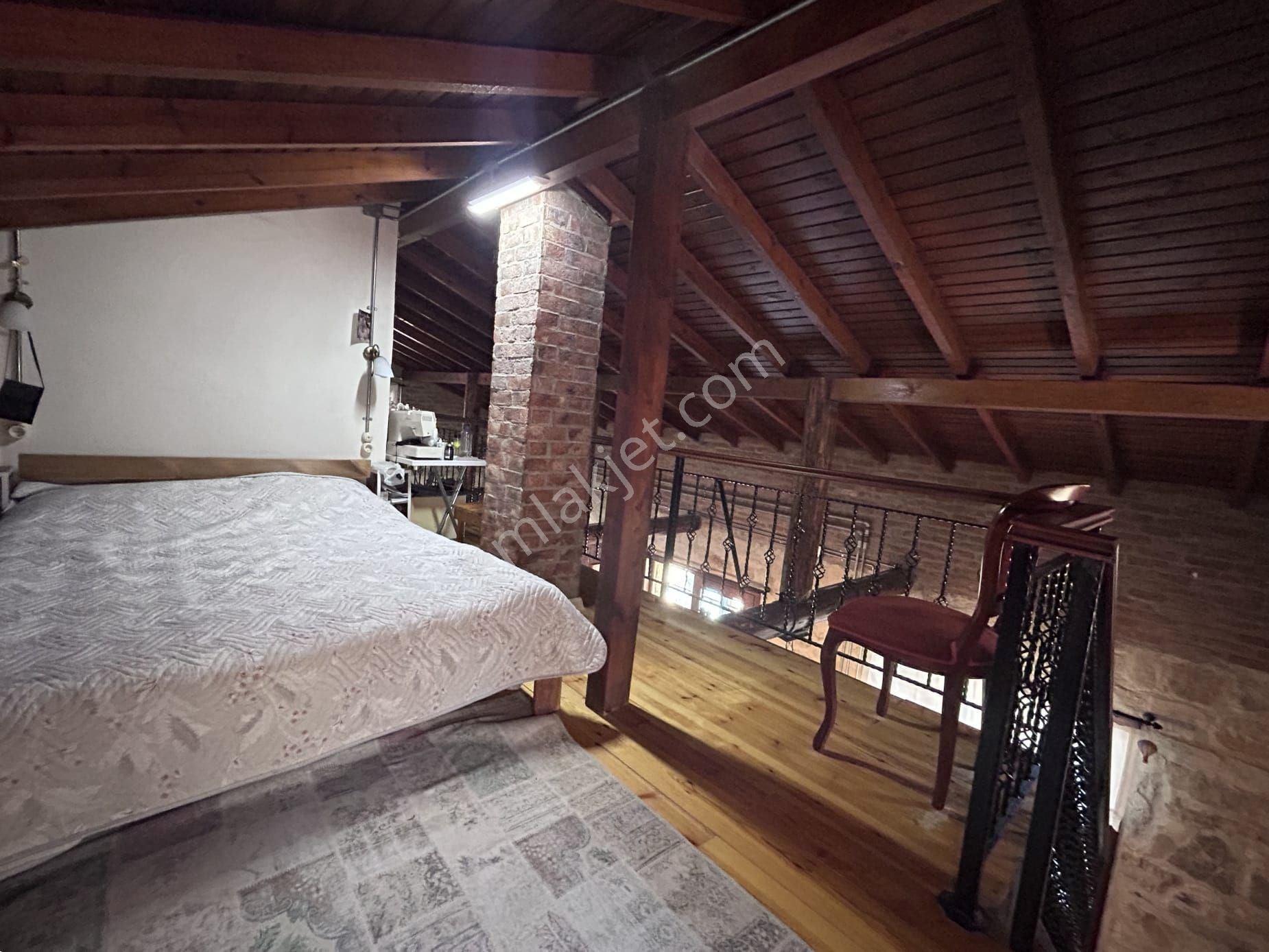 Satılık Kuşadası Kirazlı Köyünde 1.000 M² Arsa İçinde Taş Villa.. - Görsel 17