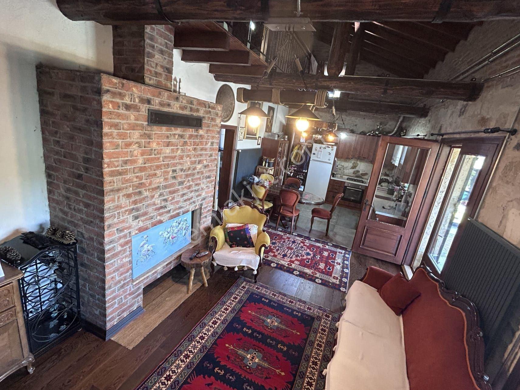 Satılık Kuşadası Kirazlı Köyünde 1.000 M² Arsa İçinde Taş Villa.. - Görsel 23