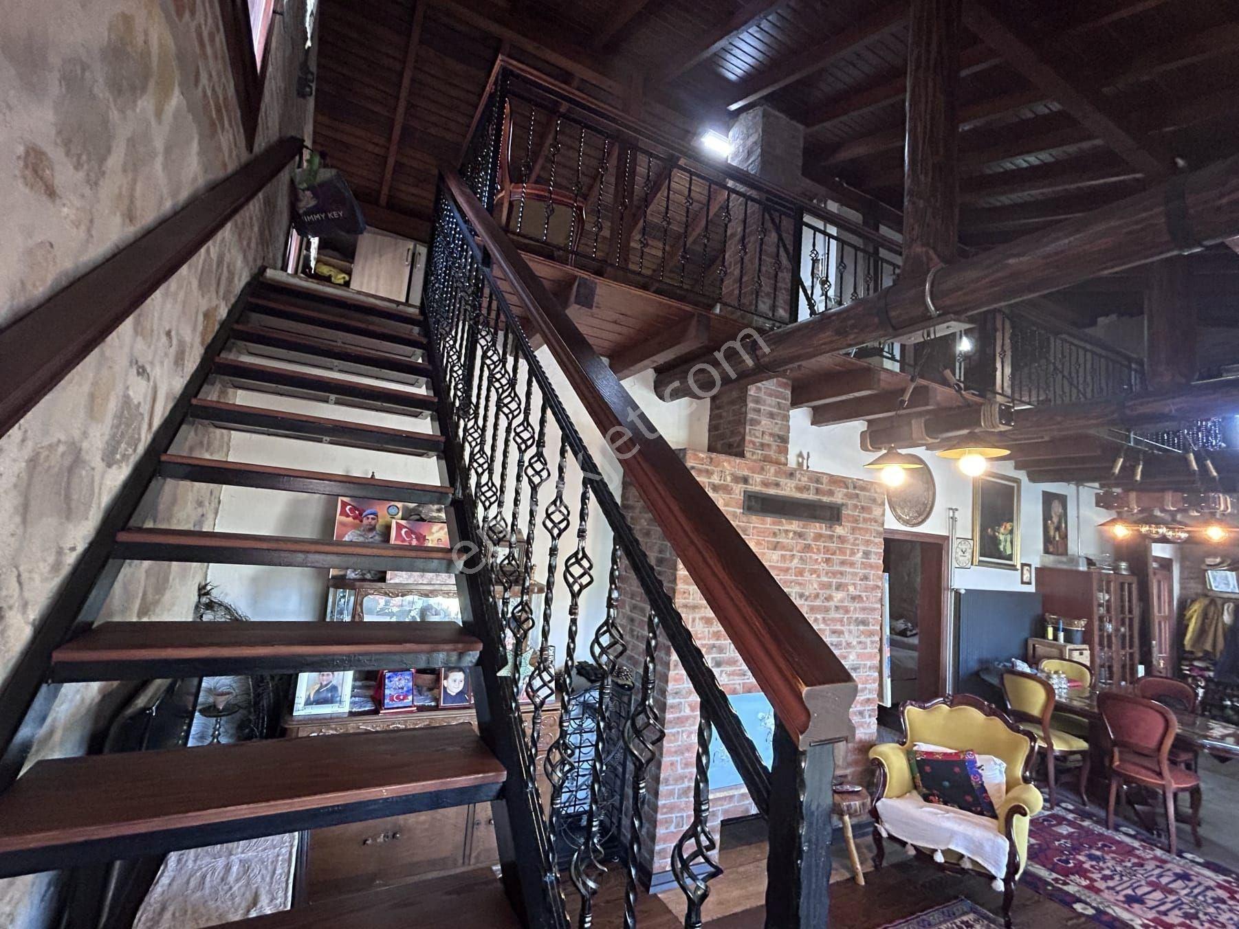 Satılık Kuşadası Kirazlı Köyünde 1.000 M² Arsa İçinde Taş Villa.. - Görsel 22
