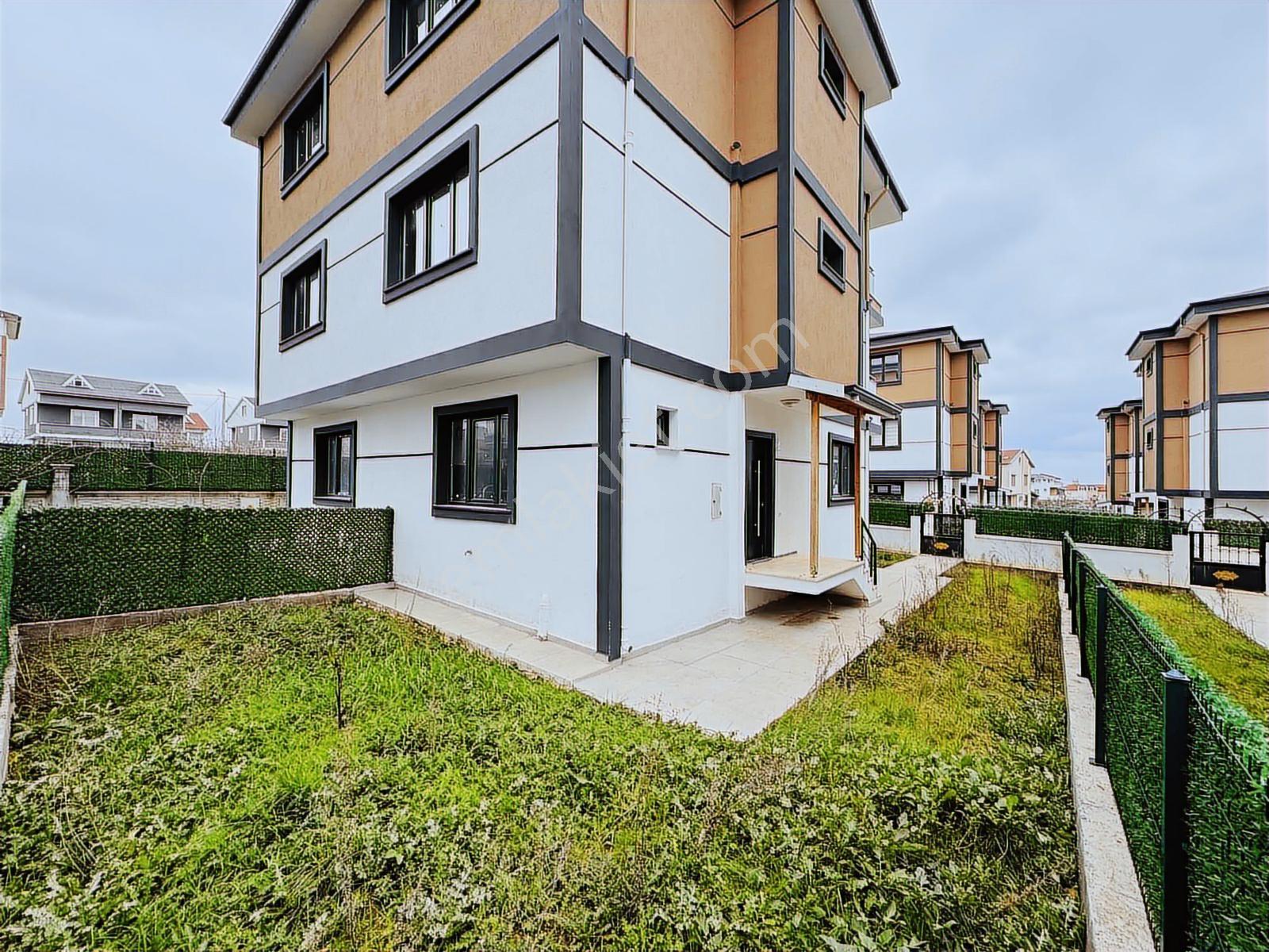 Re/max Kıyı Dan Satılık 4+1 Sağlık Ocağı Arkasında İskanlı - Görsel 4