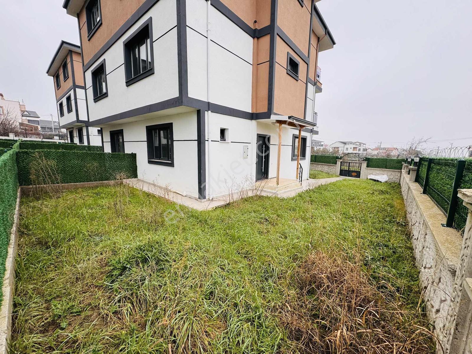Re/max Kıyı Dan Satılık 4+1 İskanlı Sağlık Ocağının Arkasında - Görsel 2
