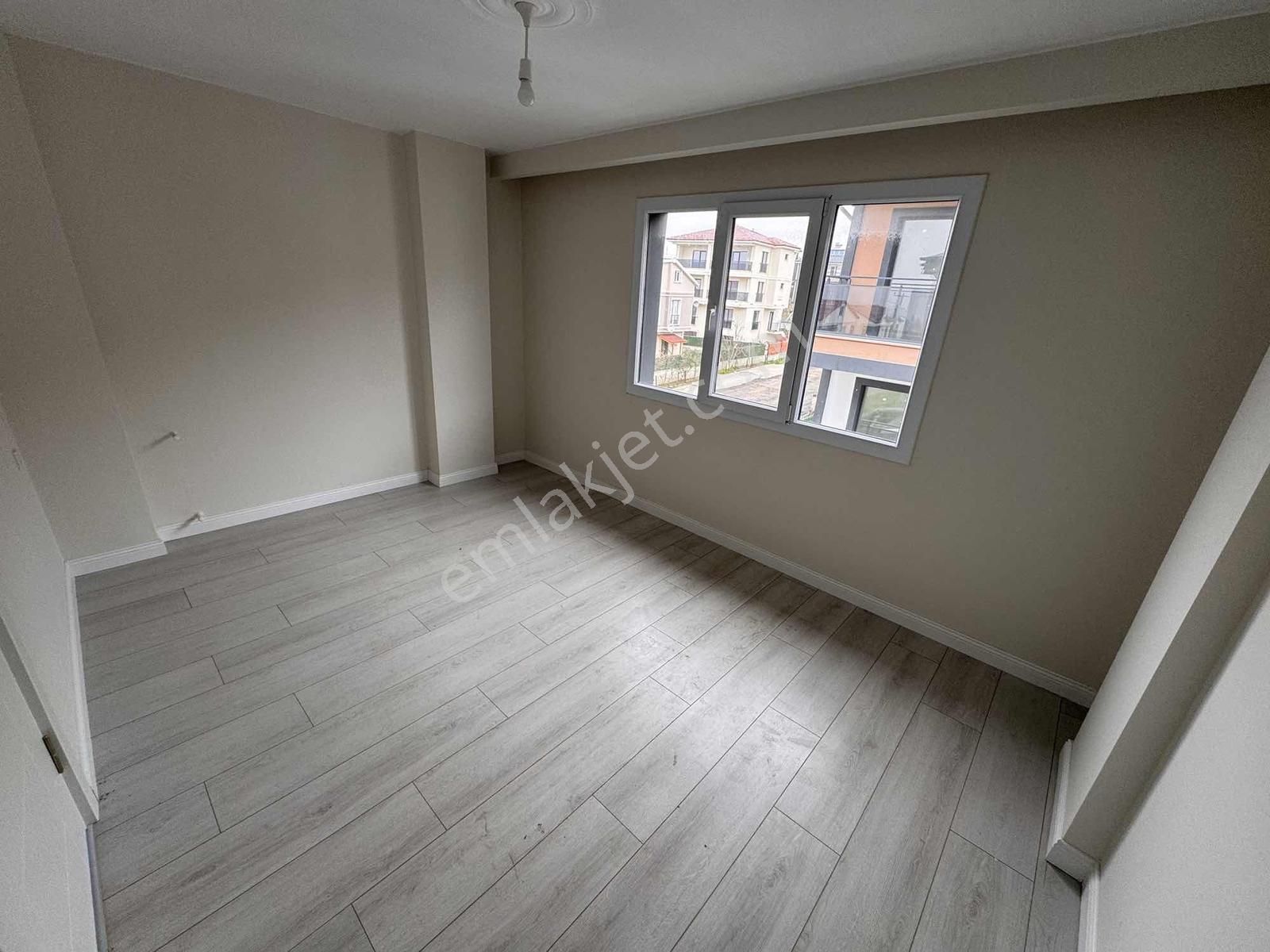Re/max Kıyı Dan Satılık 4+1 İskanlı Sağlık Ocağının Arkasında - Görsel 14