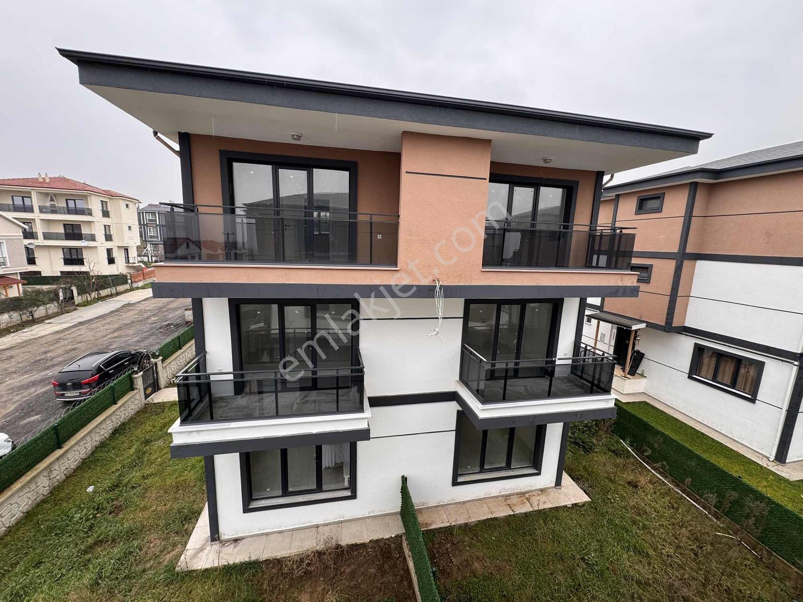 Re/max Kıyı Dan Satılık 4+1 İskanlı Sağlık Ocağının Arkasında - Görsel 13