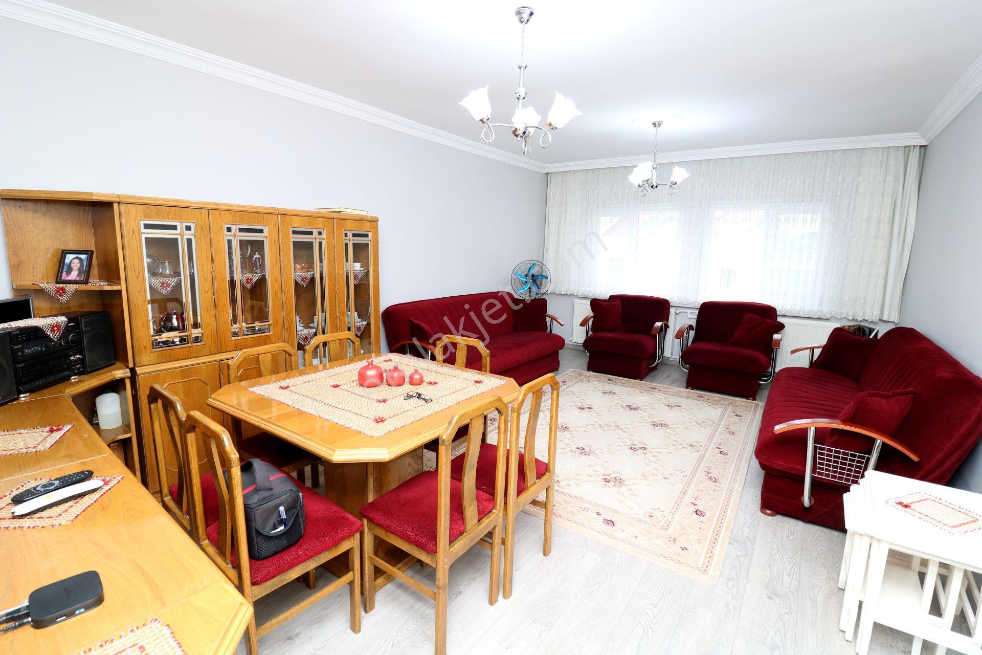 Emre Emlak'tan Oğuzlar'da Site İçinde Bulvar Üzeri Full Yapılı 3+1 Satılık Daire - Görsel 11