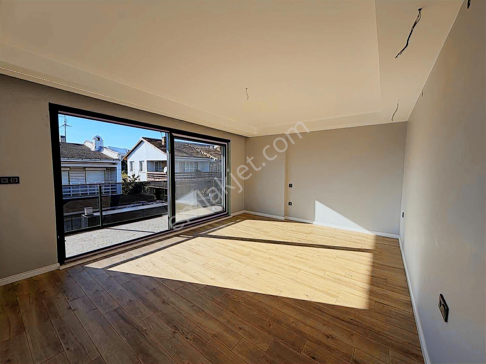Re/max Kıyı Dan Satılık 7+2 Havuzlu Müstakil Emsalsiz Özel Villa - Görsel 14