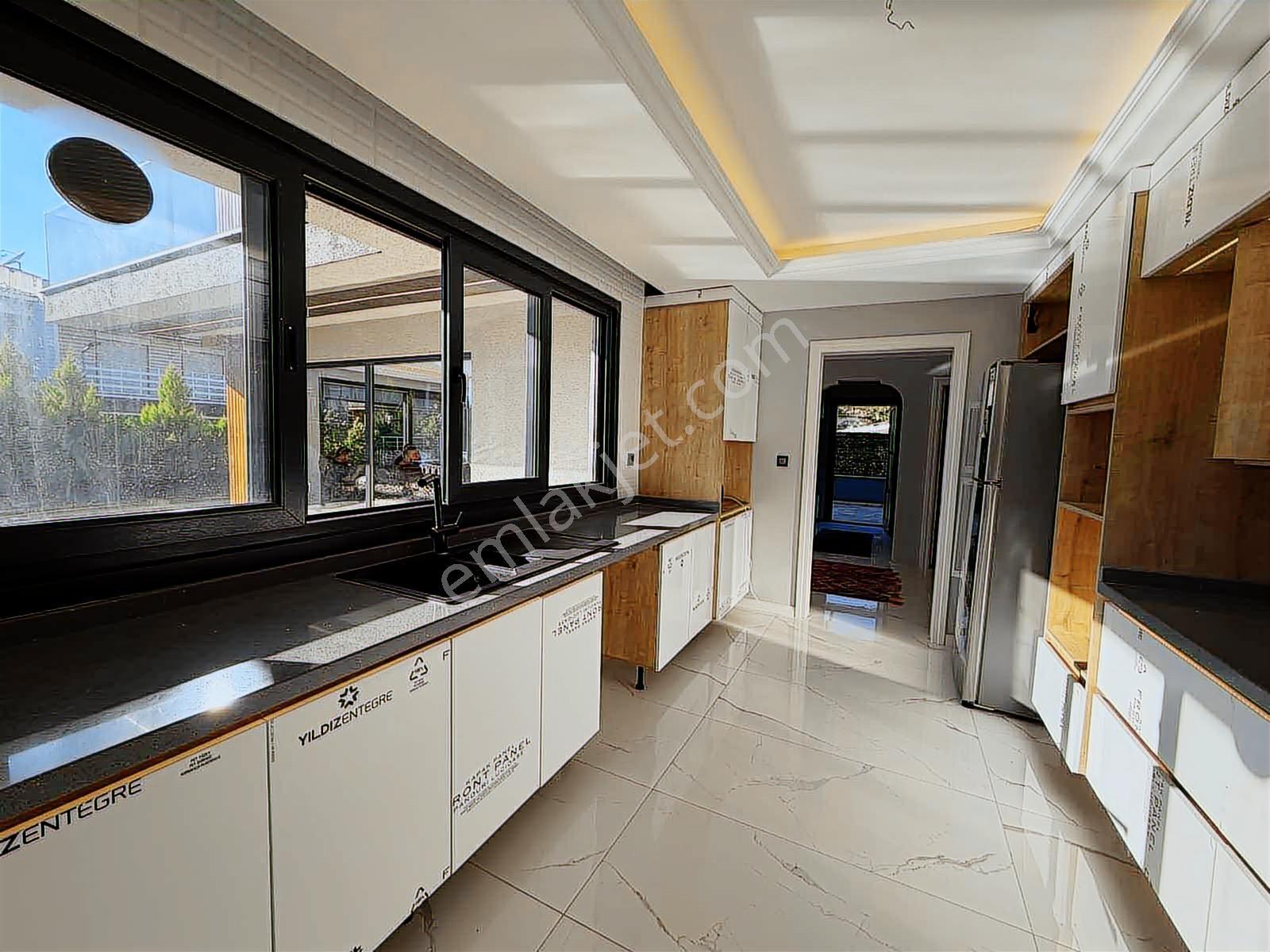 Re/max Kıyı Dan Satılık 7+2 Havuzlu Müstakil Emsalsiz Özel Villa - Görsel 29
