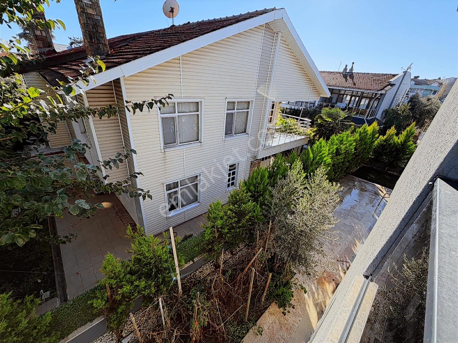 Re/max Kıyı Dan Satılık 7+2 Havuzlu Müstakil Emsalsiz Özel Villa - Görsel 10