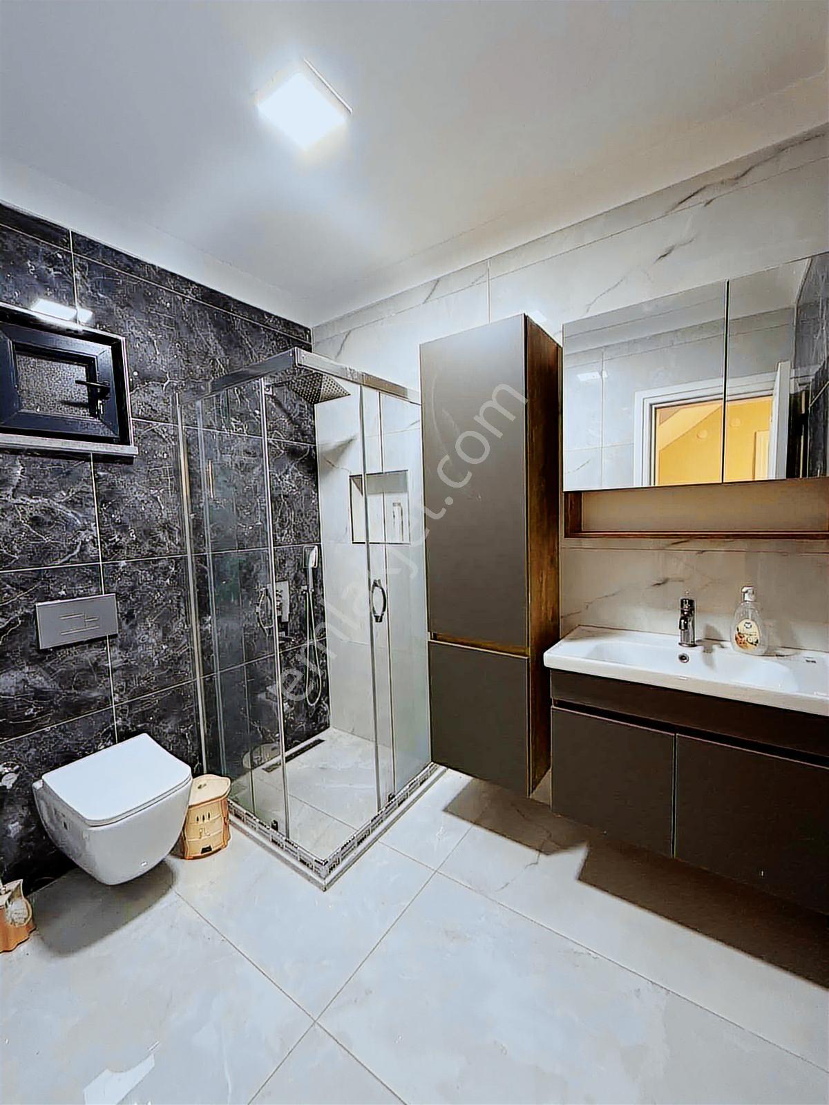 Re/max Kıyı Dan 5+1 Özel Yapım Acık Teraslı Lebi Derya Müstakil - Görsel 35