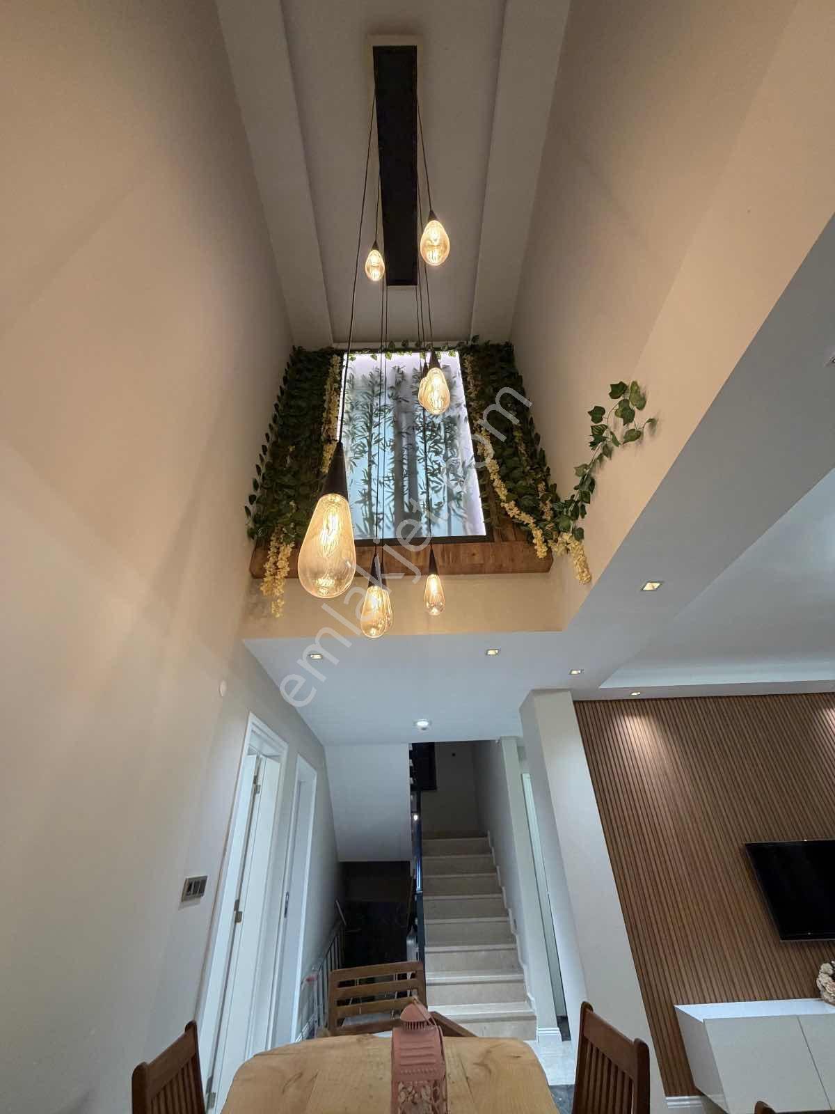 Re/max Kıyı Dan 5+1 Özel Yapım Acık Teraslı Lebi Derya Müstakil - Görsel 7